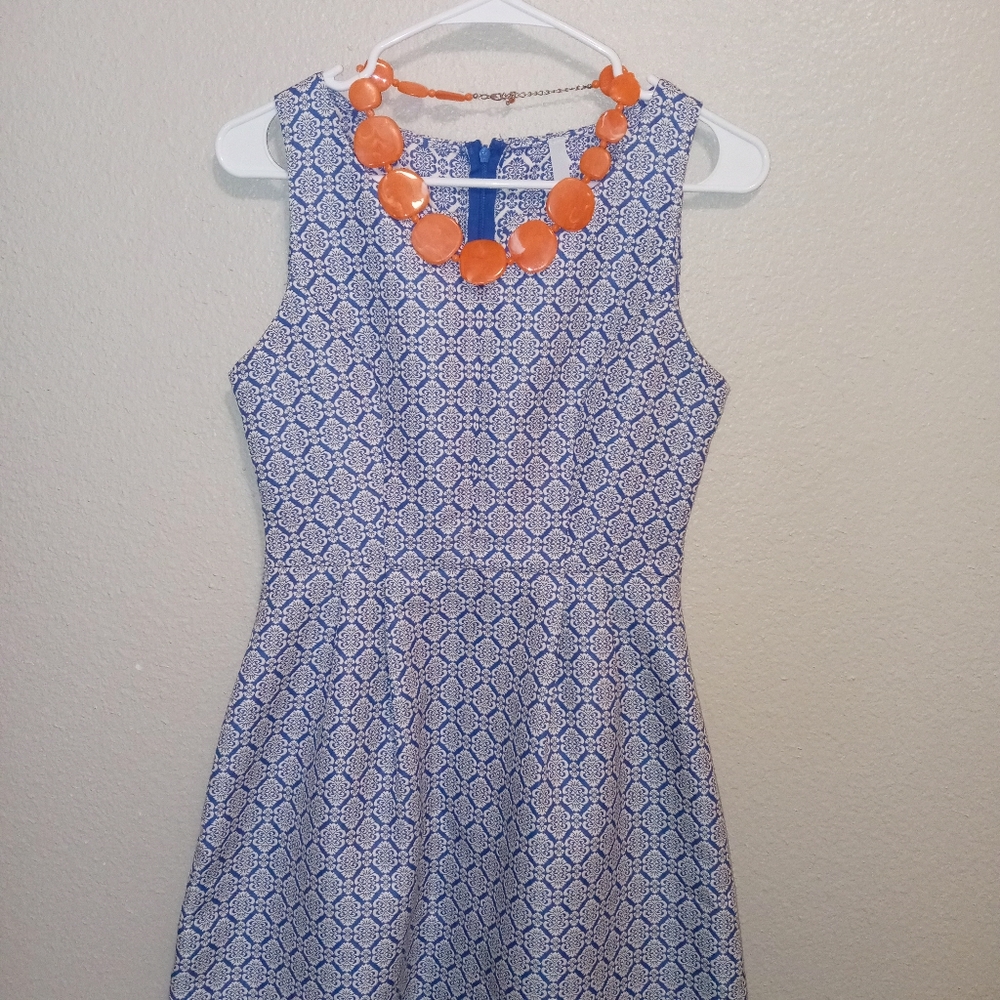 Yeatts sz S Blue and White Skater Holiday Dress